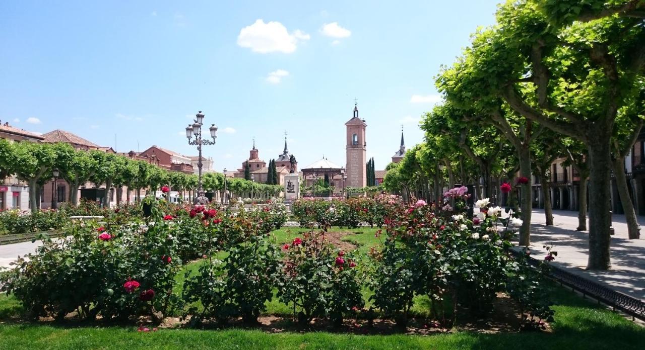 Casa De Huespedes Vecinodecerbantes Hotel Alcalá de Henares Eksteriør billede